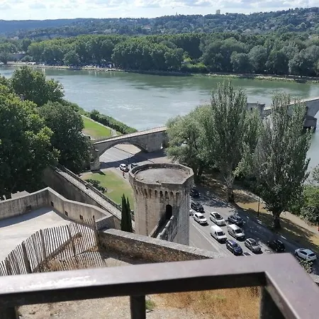 Appartement Hyper Centre D'avignon *